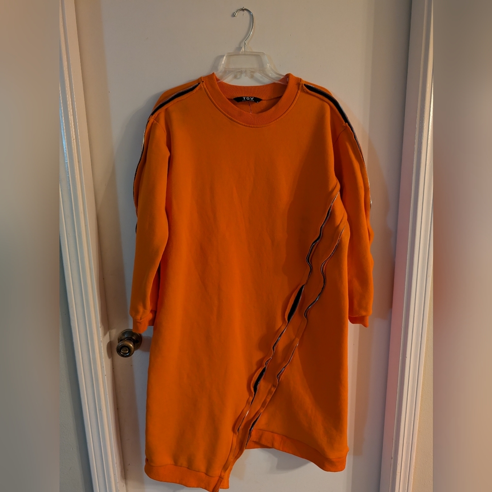 TOV Los Angeles Women's Asymmetrical Zipper Long Sleeve Orange Dress 42